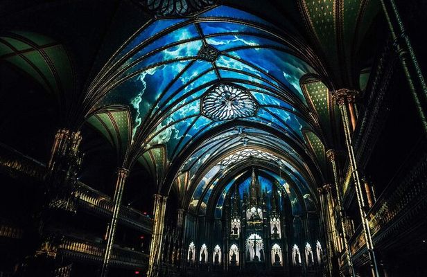 AURA experience at Notre-Dame Basilica and guided cruise
