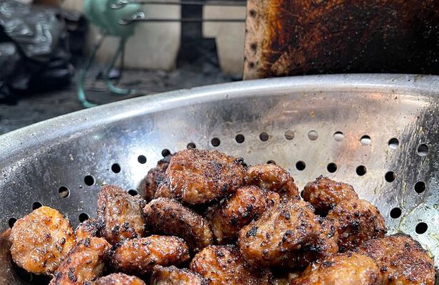 Ngon ngon & Authentic Hanoi Food Tour