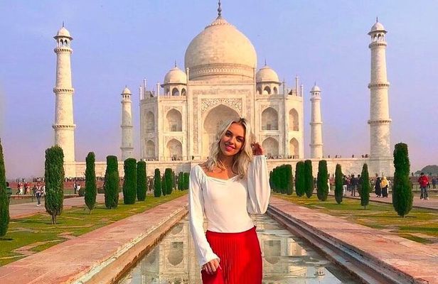 Skip-The-Line Taj Mahal Private Guided Tour 