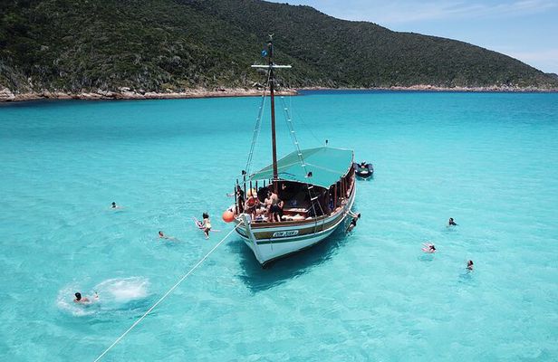 Don Juan Boat Trip in Arraial do Cabo