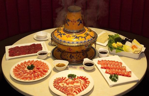 Beijing Hutong Neighborhood: Food and Dinner Tour