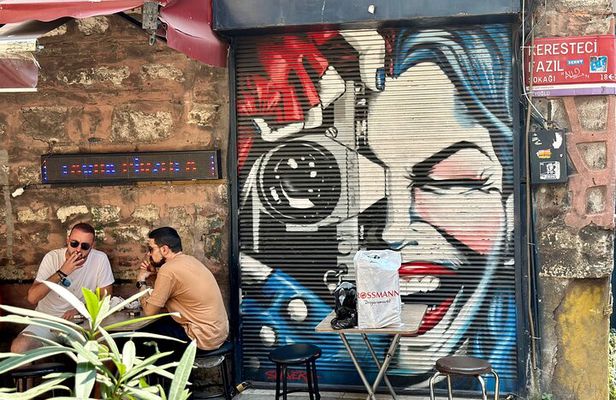 Taksim to Galata Walking Tour: Secret Passages & Local Hangouts