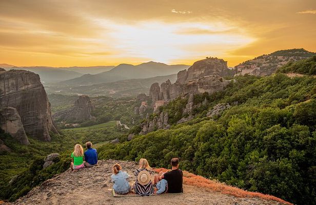 Athens: Meteora 2-Day Tour Sunset & Morning Small Group + Hotel