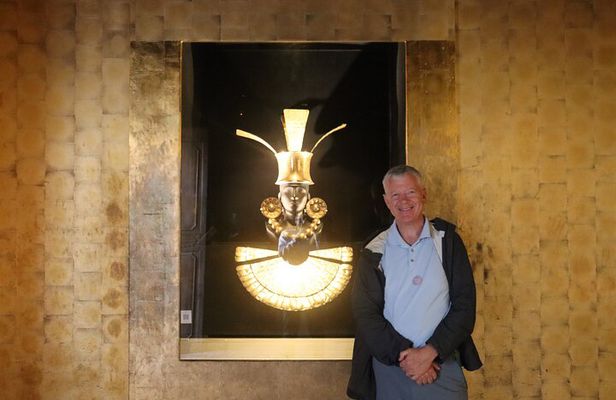 Lima City Walking Tour + Local Lunch + Larco Museum Tour