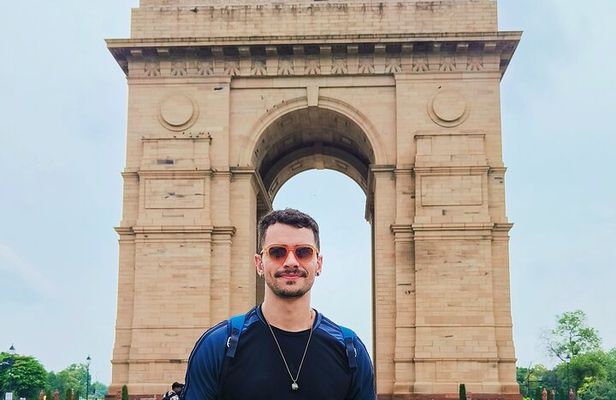 Top Sites of Delhi: Full Day Tour by Private Car