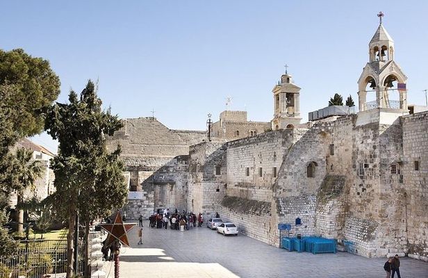 Private Day Tour to Bethlehem Jericho and Hishams Palace 