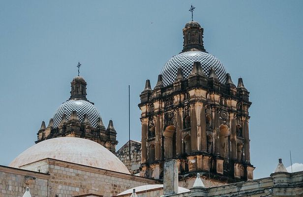 Oaxaca City Walking Tour - Markets, Textile museum & Lunch