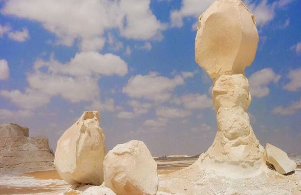 2-Day Desert Safari: Cairo – Bahariya Oasis – White Desert