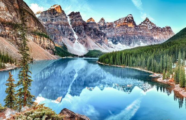 4-7 Hours Private Guided Tour in Lake Moraine and Lake Louise
