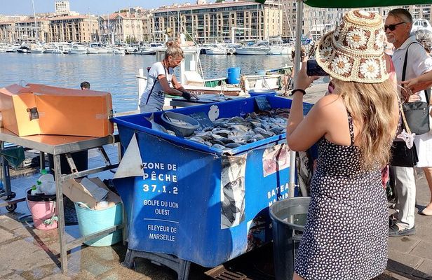 Walking Tour in Marseille with Local Experiences