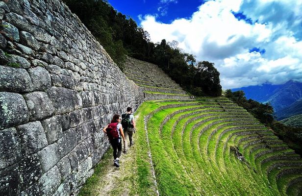 Short Inca Trail To Machu Picchu 2 Days and 1 Night