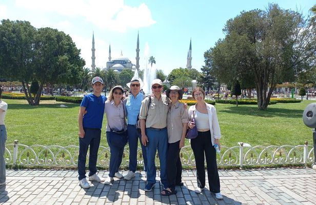 Private Tour of Istanbul with Famous Grand Bazaar