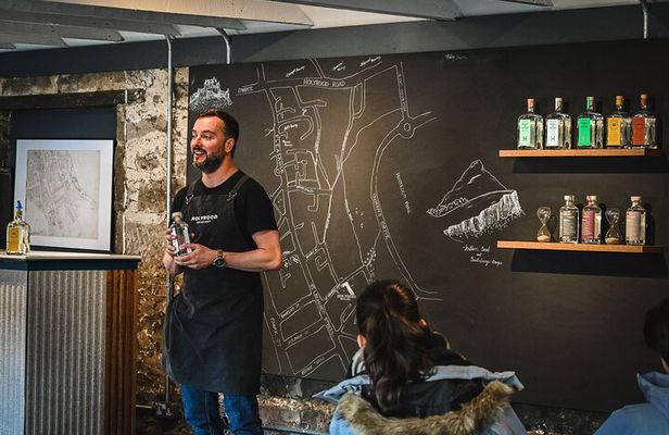 Edinburgh: Holyrood Distillery Whisky and Gin Tour & Tasting