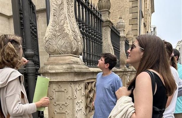 Luxembourg Guided Walking Tour in the city