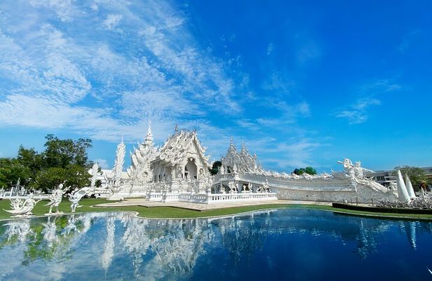 Chiang Rai Day Trip from Chiang Mai City with Golden Triangle