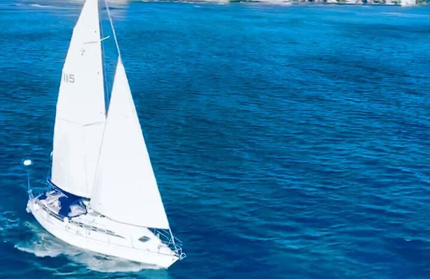 Private 5Hrs Island Tour with 2Hrs Sail and Snorkel with Turtles