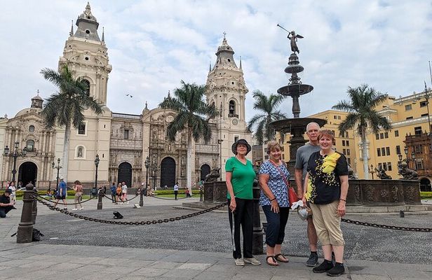 Lima City of the Kings & Catacombs Tour (Pick-up & Drop Off)