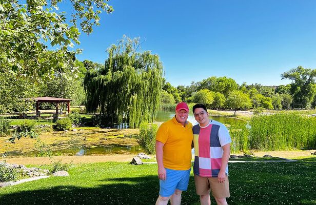 Sedona & Verde Valley Private Wine Tour with Lunch