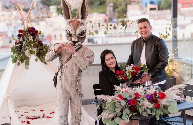 Marriage proposal in Walking Tour in Guanajuato.