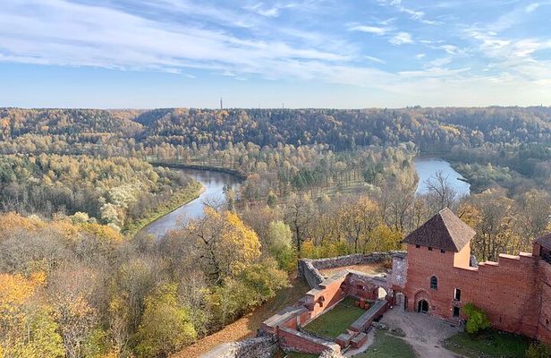 Private Day Tour to Sigulda, Turaida Castle and Soviet Bunker