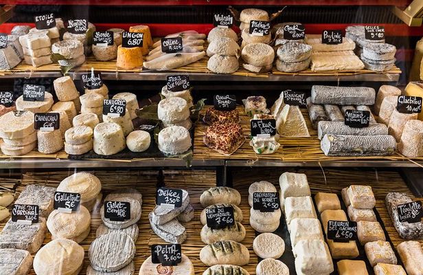Bordeaux Old Town Food and Wine Tour