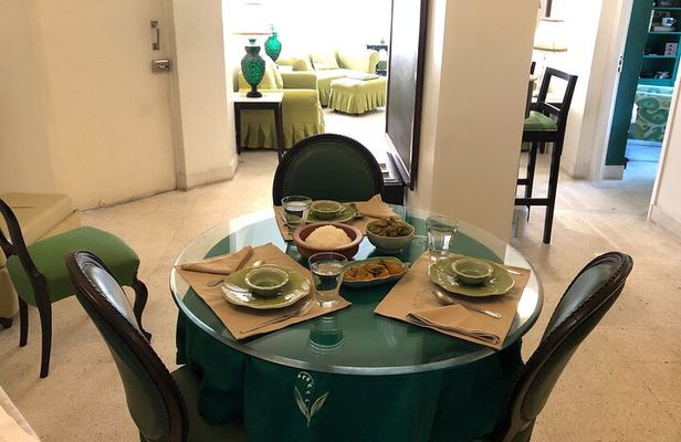 Traditional Bengali Cooking Class in Kolkata in a Local Home