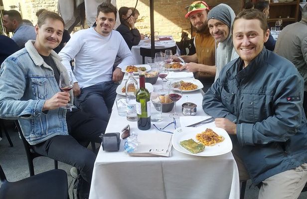 Private Food and Walking Tour of Bologna with Expert Guide Paolo