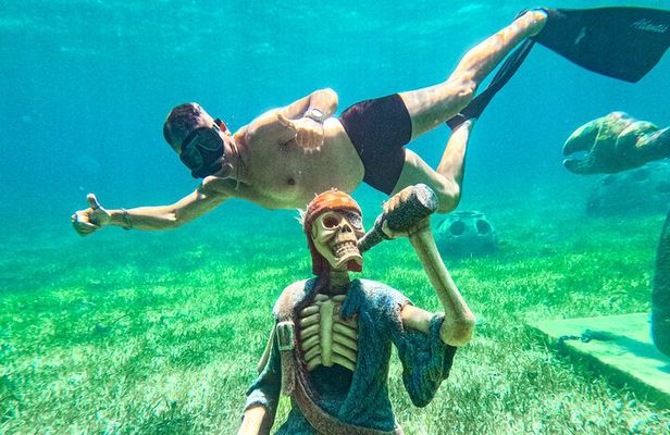 SunCay Sunken Sculpture Snorkel & Iguana Encounter with Lunch