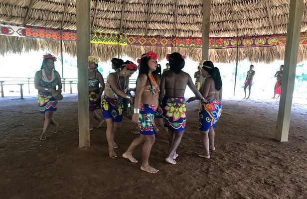 Tour Through The Embera Region