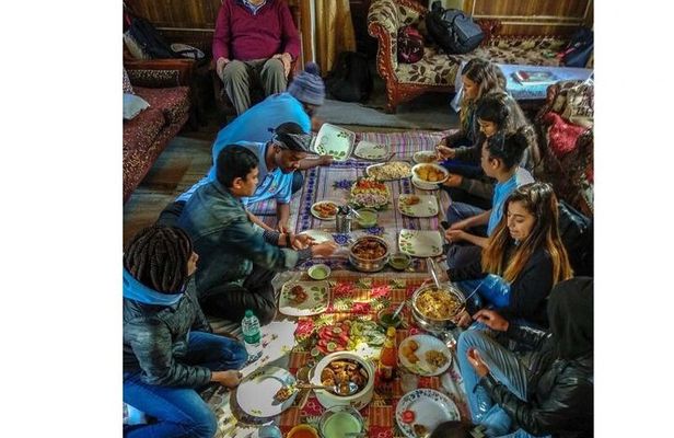 Dastarkhan - e - Akbarabad - Agra local homefood experience