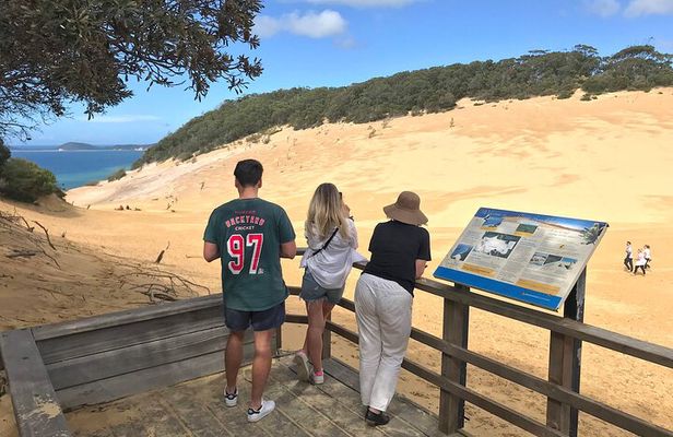 Rainbow Beach Private Tour with Lunch, Carlo Sandblow & Cooloola