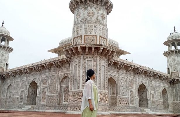 3 Days Private Luxury Golden Triangle Tour in Delhi, Agra, Jaipur