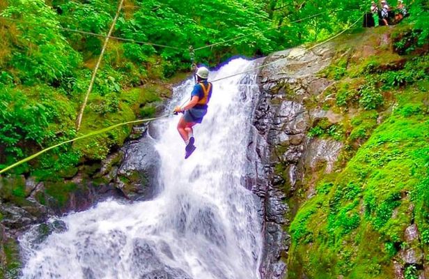 Shore Excursion Puntarenas: Mega Zipline (18 Cables, 11 Falls)