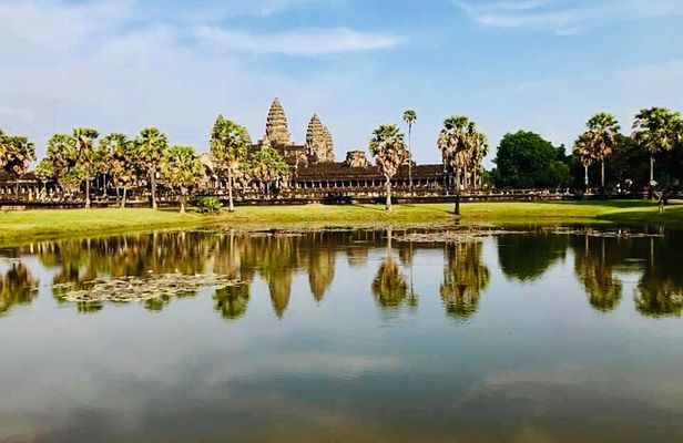 Capturing Memories Exclusive Angkor Wat Private Tour with sunrise