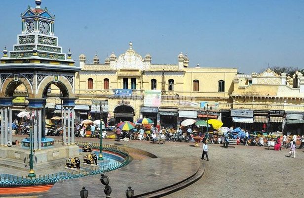 Immersive walk in Mysore by tourism ministry approved company