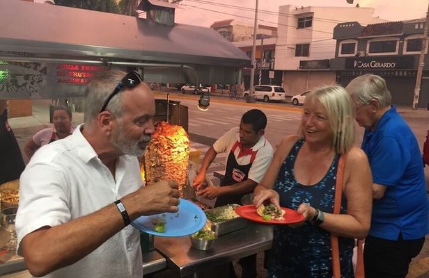 Tacos, Beer and Mezcal Food Tour in Mazatlan