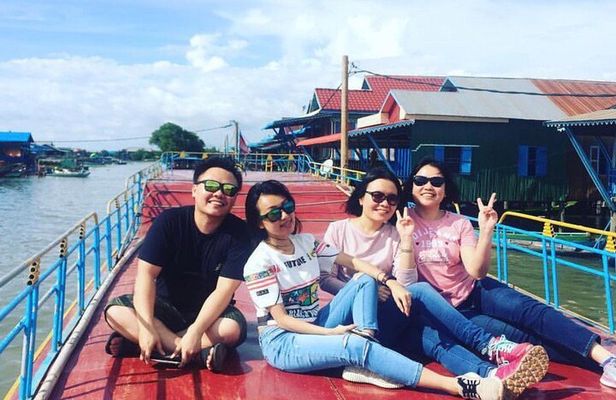 Experience Tranquility: Kampong Phluk Floating Villages Tours