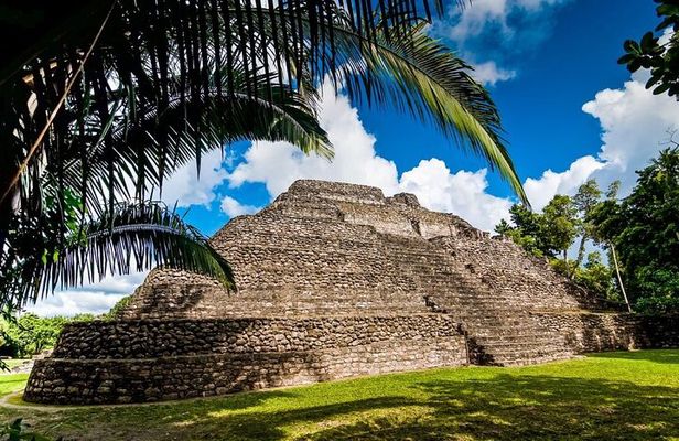 Chacchoben Mayan City and Bacalar Combo Adventure