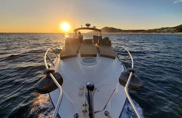 Private yacht rental for 2 hours
