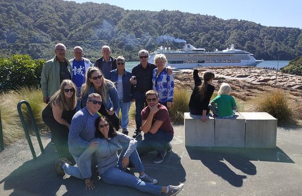 Marlborough Wine Tour - Picton Discovery Cruise Ship Tour
