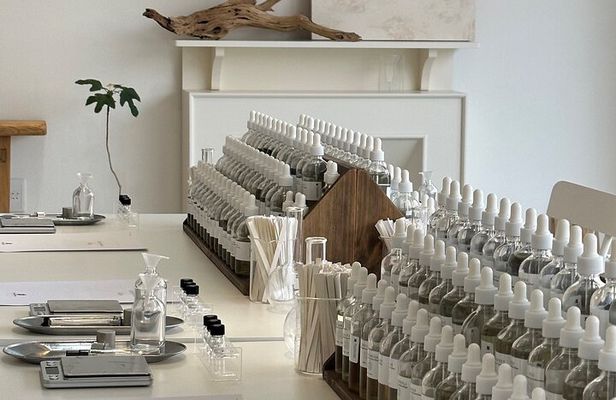 Make your K-scent perfume: Modern oneday class in Seoul