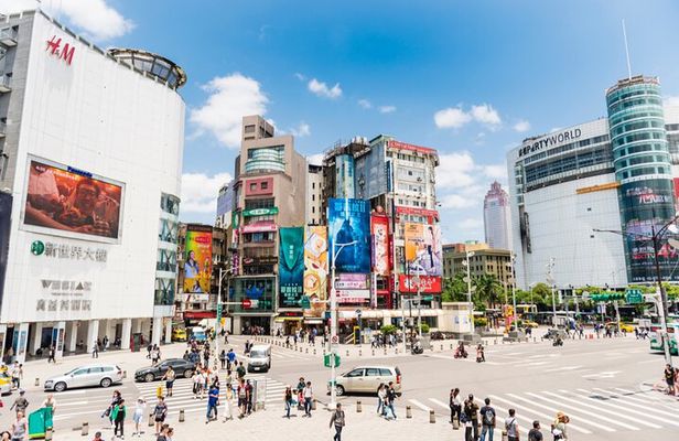 2-Hour Private Ximending Area Walking Tour