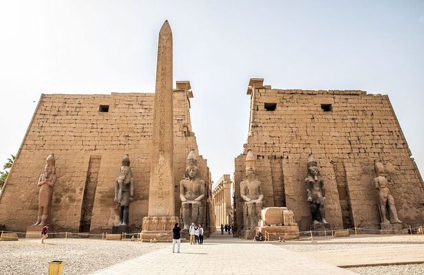 Private Tour foll day to East and West Banks of Luxor