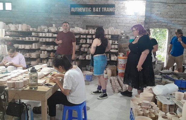 Explore Bat trang village & Ceramics factories with local guide
