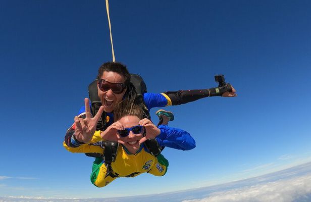 Parachute Jumping in Boituva