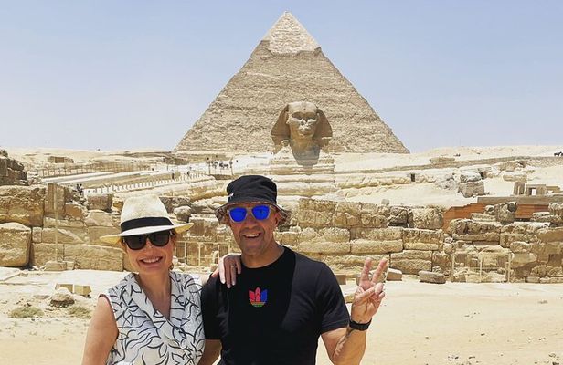 Private Giza Pyramids & Sakkara Tour with Camel Ride & Lunch