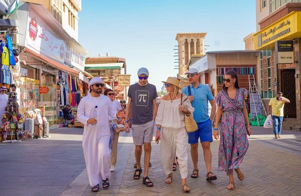 Private Guided Dubai City Sightseeing Trip by minivan x6 person