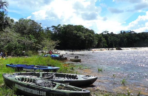 6-Day Guided Kayak Expedition in the Amazon