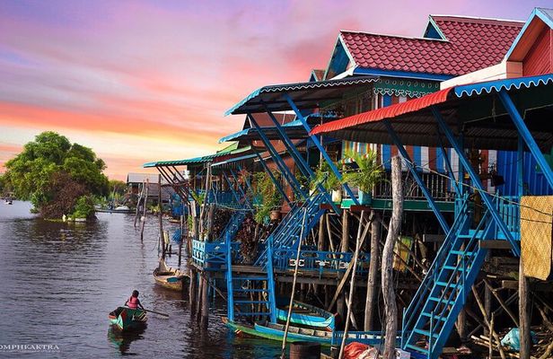 Private Kompong Phluk Floating Village Guided Tour