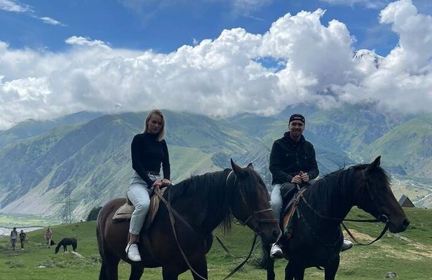 Horse riding tour in Kazbegi